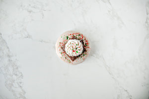 
            
                Load image into Gallery viewer, Mint Candy Cane Brownie
            
        