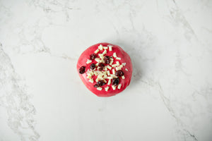 
            
                Load image into Gallery viewer, Cranberry White Chocolate Cheesecake
            
        