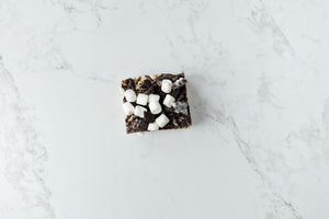 
            
                Load image into Gallery viewer, Cookies and Cream Rice Krispie Square
            
        