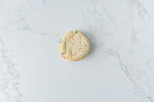
            
                Load image into Gallery viewer, Fruity Pebble Sandwich Cookie
            
        